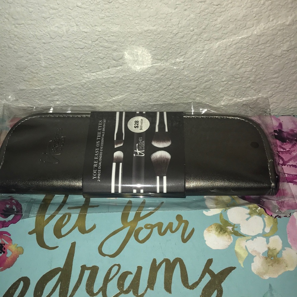 IT Brushes 2 dual-ended eye brush set